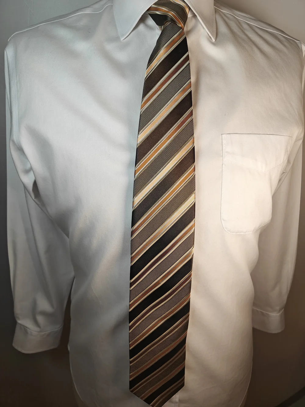 Ermenegildo Zegna Brown Gold Striped 100% Silk Jacquard Tie Made in Italy